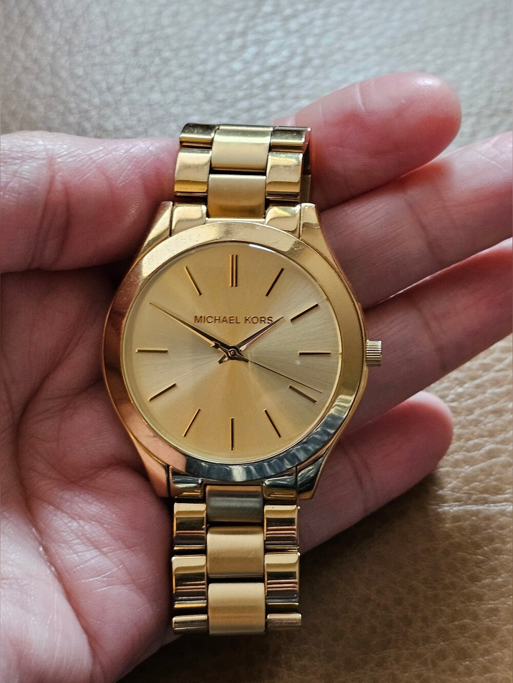Michael Kors Slim Runway Gold-Tone Stainless Steel Watch. MK-3179 Analog, Unisex - Picture 6 of 13